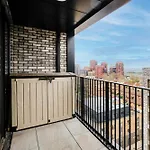 Canary Wharf E14 Modern 1 Bed Apartment High Spec