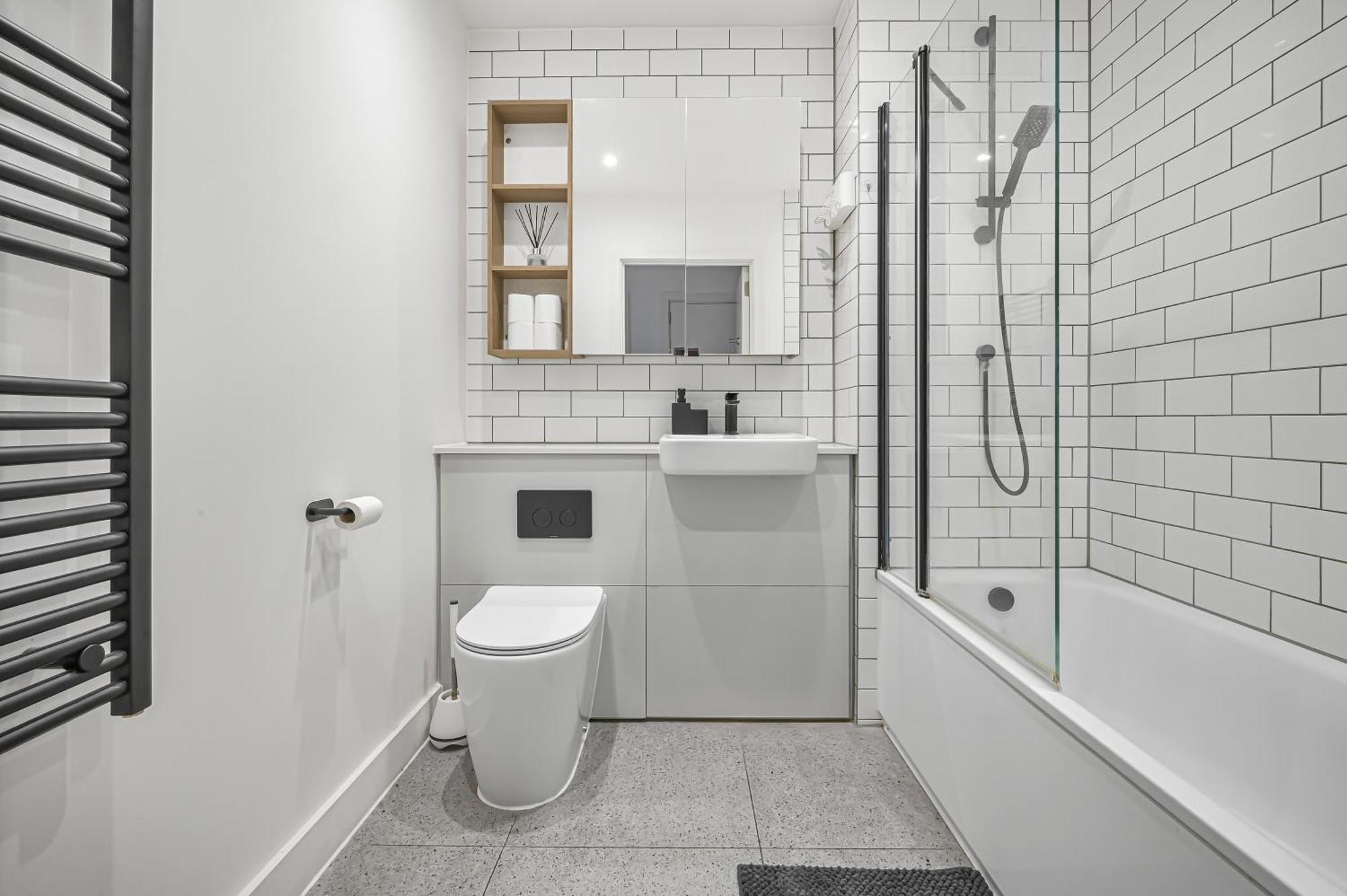Canary Wharf E14 Modern 1 Bed High Spec * London